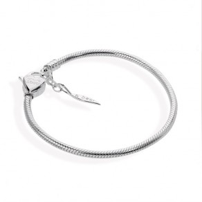 & Baci Sterling Silver Heart Clasp Bracelet