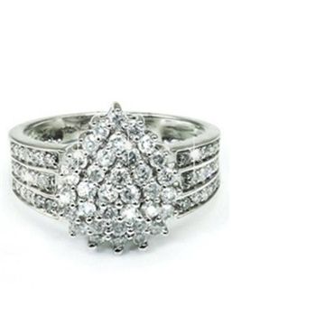 1 Carat Pear-Shaped Diamond Cluster Ring Size O