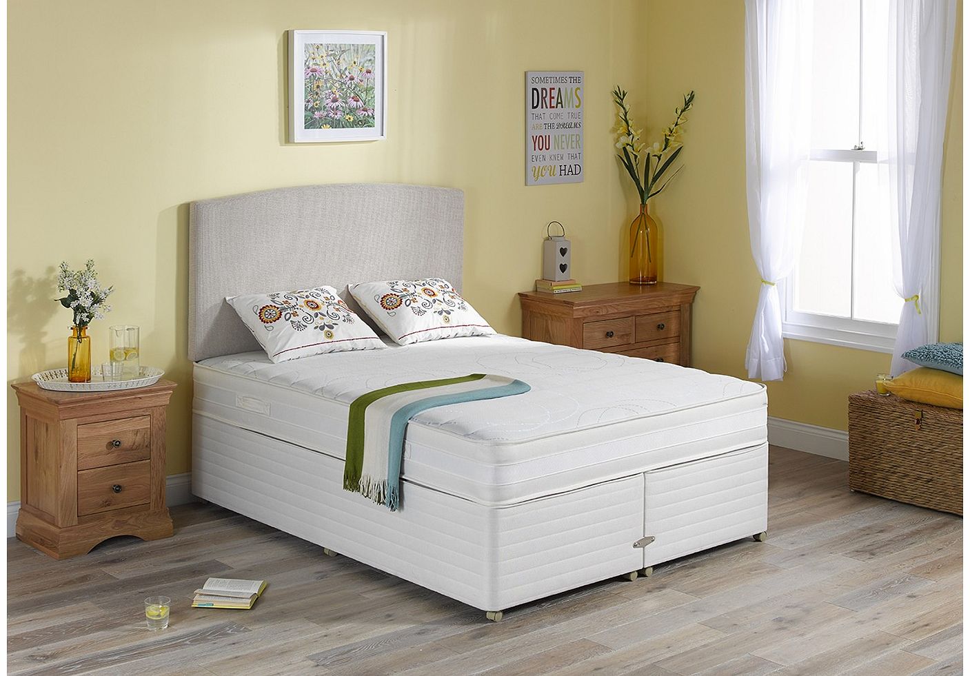 4`0 Small Double Body Response Fusion Pocket Spring Divan Bed -