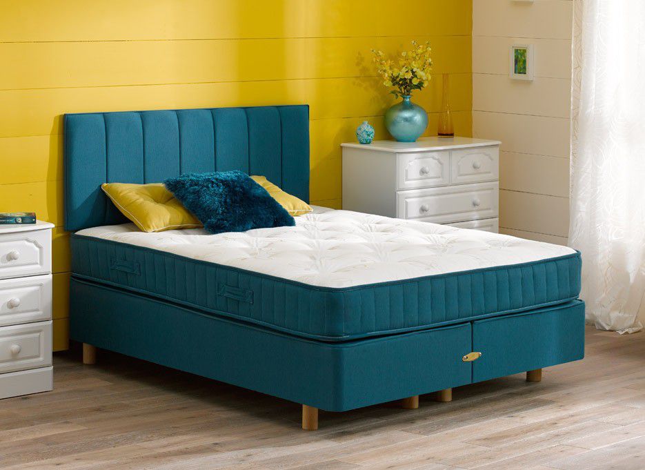 4`6 Double Pizazz Open Spring Divan Bed with Legs - Firm