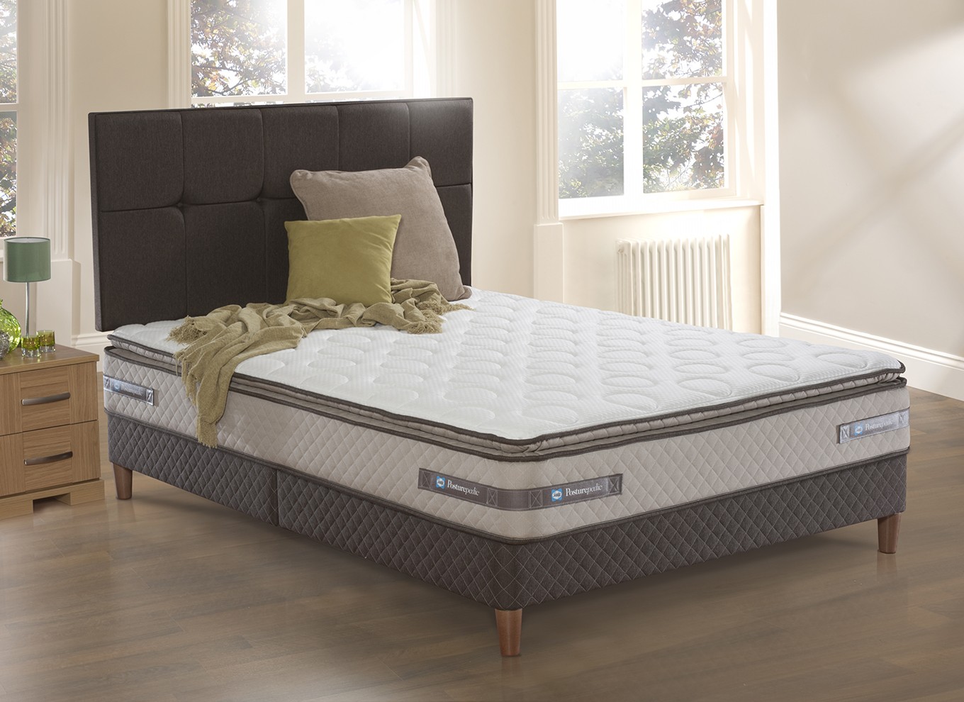 4`6 Double Sealy Columbus Posturetech Spring Divan Bed with