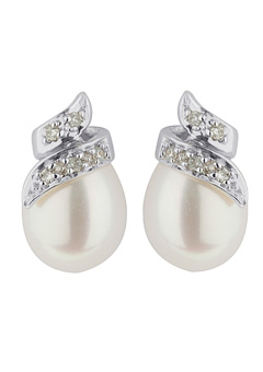 9ct Gold Freshwater Pearl and Diamond Earrings