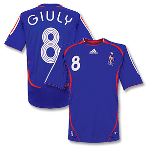 05-07 France Home shirt + No.8 Giuly