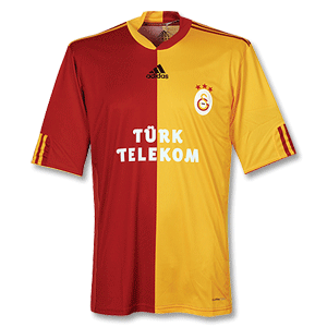 09-10 Galatasaray Home Shirt