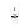 A non-greasy, gently fragranced glossy lotion which delicately cleanses without drying or irritating