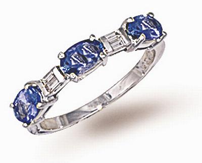 Ampalian Jewellery 18 Carat Gold Tanzanite Diamond Ring (510)