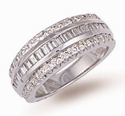 Ampalian Jewellery 18 Carat White Gold Diamond Ring (410)
