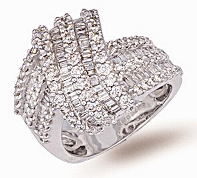 18 Carat White Gold Diamond Ring (495)
