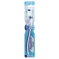 Clean Control Medium Toothbrush