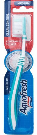 Aquafresh Everyday Clean Toothbrush Medium
