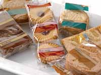 Assorted minipacks of three biscuits including
