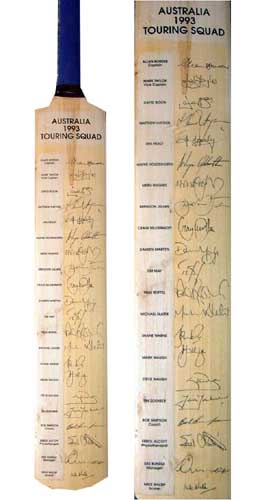 Australia 1993 touring squad and#8211; Fully signed bat