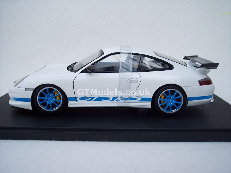 AUTOart 2004 Porsche 911 GT3 RS- White with Blue Stripe