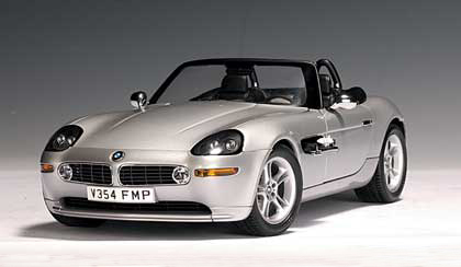 AUTOart BMW Z8 James Bond - The World Is Not Enough in
