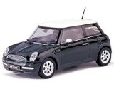AutoArt Die-Cast Model Mini Cooper (1:43 scale)