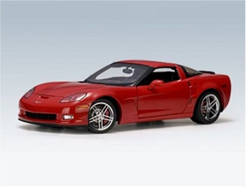 AutoArt Diecast Model Chevrolet Corvette Z06 (2005) in Red (1:18 scale)