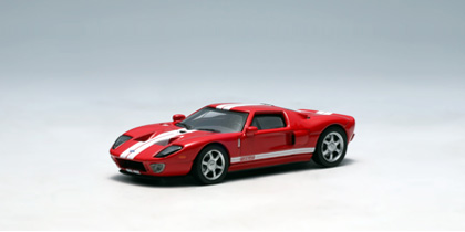 Ford GT40 in Red/White
