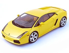 AutoArt Lamborghini Gallardo (1:18 scale in Yellow)