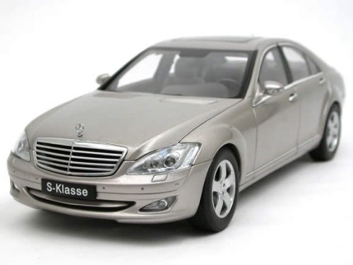 Mercedes-Benz S500 SWB (2004) in Silver (1:18 scale)