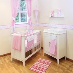 Baby Style Oslo 4 Piece Furniture set. Free Mattress Included
