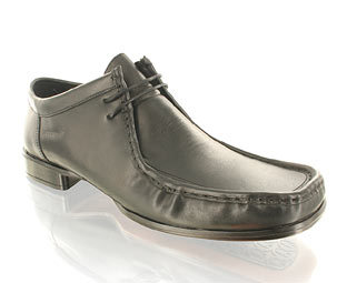 Barratts Fabulous Leather Formal Shoe - Size 13 -14