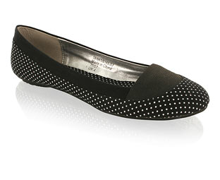 Fabulous Round Toe Pump With Polka Dot Detail