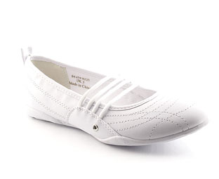 Sporty Casual Shoe With Elastic Bar Feature
