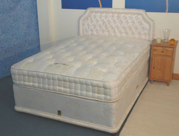 Bedworld Discount Beds Duchess 1100 Divan Bed Small Double