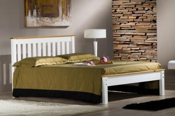 Bedworld Discount Denver White Pine Bed Frame Double 135cm