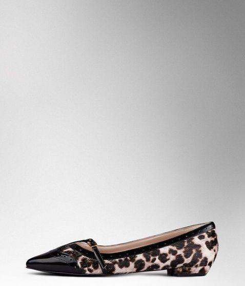 Boden, 1669[^]35051275 Darcie Point Pumps Snow Leopard/Black Leather