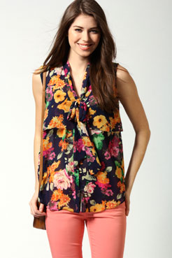 Lola Sleeveless Floral Print Pussy Bow Blouse