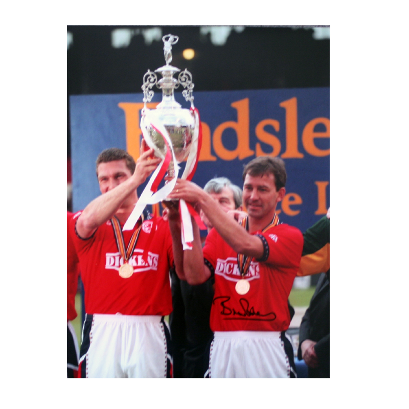 bryan Robson Signed Middlesbrough Photo: First Division Champions 1995