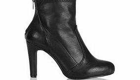 Bullboxer Black zip-up ankle boots
