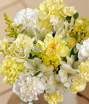 Bunches.co.uk Sunshine Bouquet Large FNSUNL