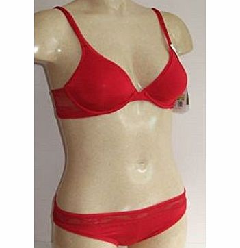 Calvin Klein T-Shirt Bra amp; Bikini Brief Set Sz UK 36A, EU 80A - L Bikini with Lace F3367 Barcelona Red