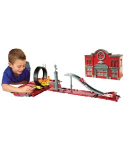Race and Rescue Station Play Set