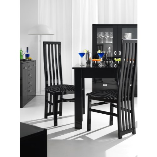 Caxtons Manhattan Dining Set With 6 Slatted Back