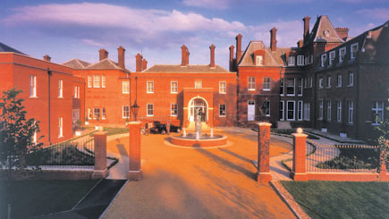 CHAMPNEYS Pamper Spa Day for Two