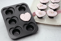 Chicago Metallic 6 Cup Non-Stick Heart Cupcake Pan
