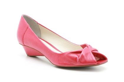 Clarks Chess Move Magenta Leather
