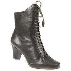 Female Latin Cross Leather Upper Textile/Other Lining in Black, Dark Grey