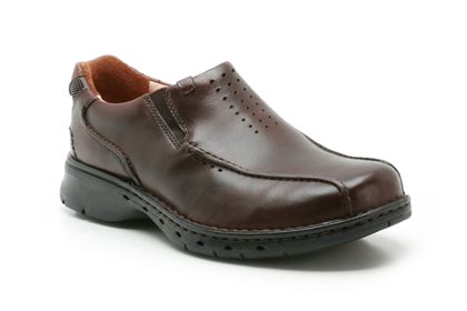 Clarks Un Seal Brown Leather