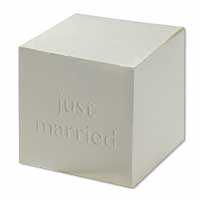 Confetti Ivory just married embossed favour box pk of 10