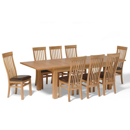 Contemporary Oak Large Dining Set with 8 Shaker