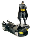 77365 - Batman Chissis Art Collection - 2000 Batmobile (1:43 gauge)