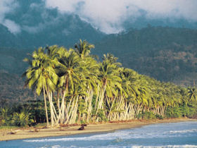 Costa Rica holidays, coast to coast