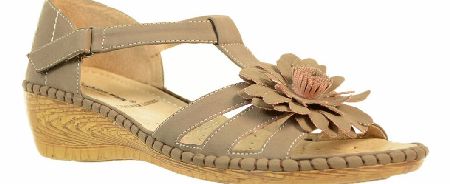 CUSHION WALK Cinderella Brown Comfort Sandal
