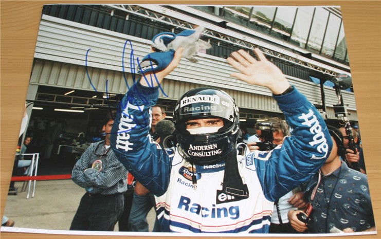 DAMON HILL HAND SIGNED COLOUR 10 x 8 INCH