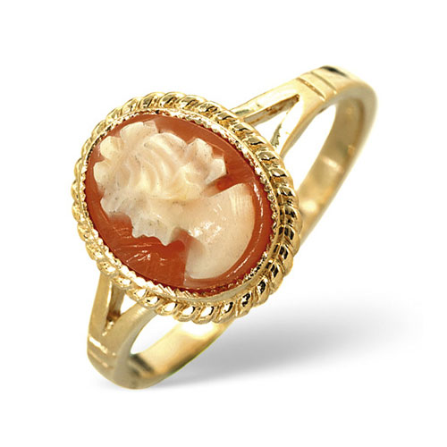 Cameo Ring In 9 Carat Yellow Gold