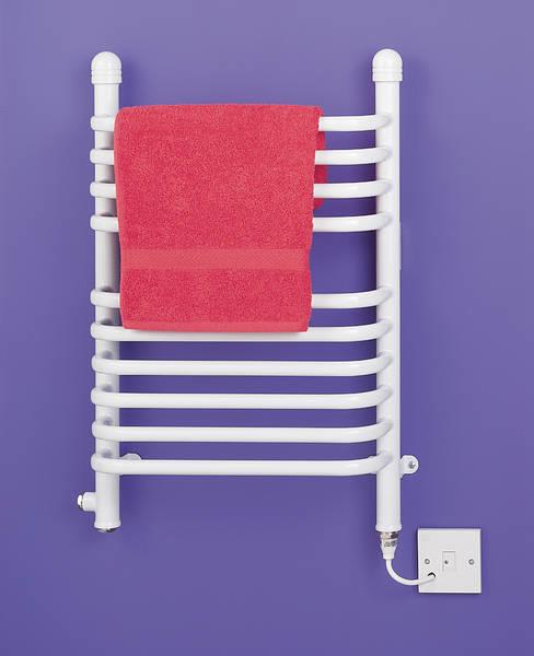BR150W 150W 43cm Ladder Towel in White